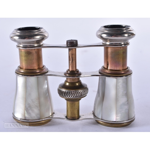 104 - A PAIR OF MOTHER OF PEARL OPERA GLASSES. 18cm x 8 cm extended.