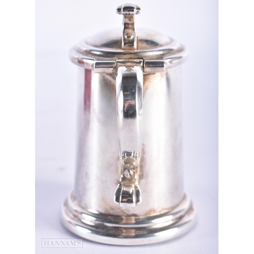 174 - A BOXED DUNHILL ANTIQUE TANKARD AUTOMATIC TABLE LIGHTER. 7.5 cm high.