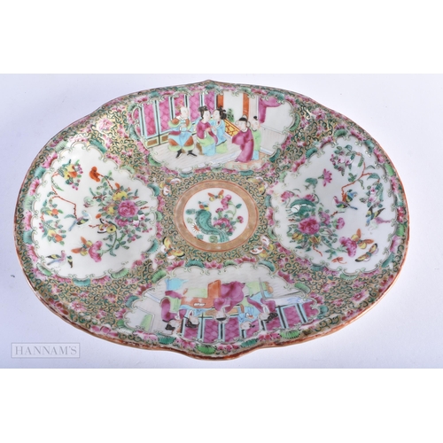 178 - A 19TH CENTURY CHINESE CANTON FAMILLE ROSE PORCELAIN DISH Qing. 25 cm x 22cm.