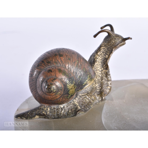 180 - A 19TH CENTURY AUSTRIAN COLD PAINTED BRONZE SNAIL ASHTRAY. 13 cm x 11cm.