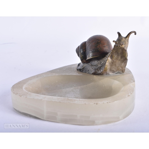 180 - A 19TH CENTURY AUSTRIAN COLD PAINTED BRONZE SNAIL ASHTRAY. 13 cm x 11cm.