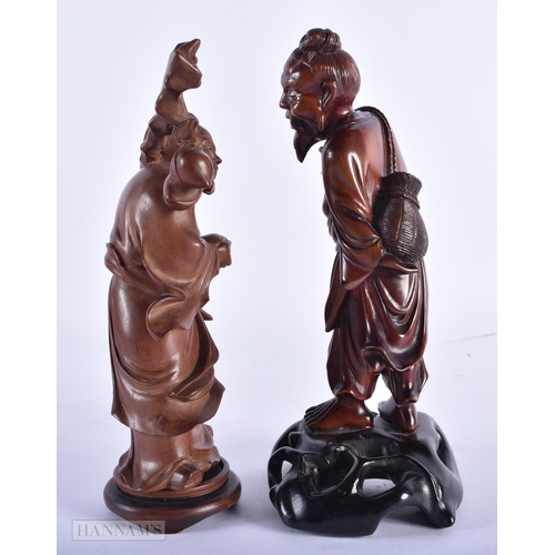 186 - TWO 19TH CENTURY CHINESE CARVED HARDWOOD FIGURES Qing. 17 cm high. (2)