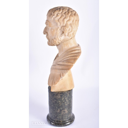 204 - AN EARLY 19TH CENTURY EUROPEAN GRAND TOUR CARVED STONE FIGURE After the Antiquity. 19 cm high.