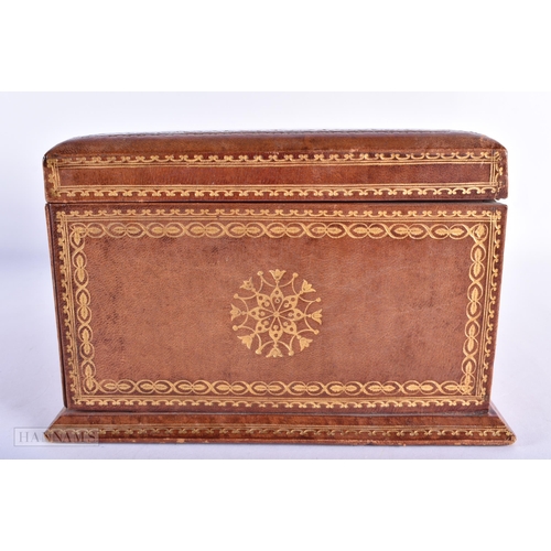 228 - A LATE 19TH CENTURY TOOLED LEATHER GENTLEMAN'S CIGAR HUMIDOR. 24 cm x 20 cm.