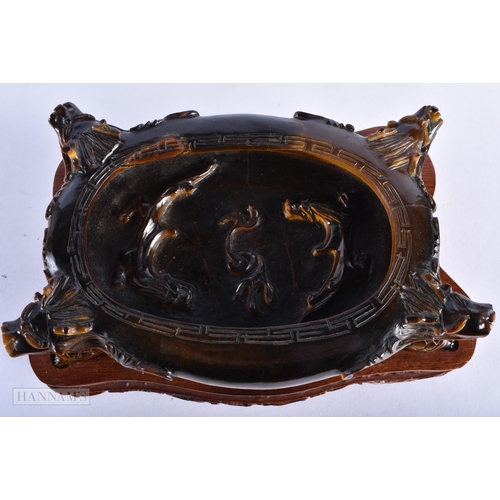 232 - AN UNUSUAL LATE 19TH CENTURY CHINESE CARVED TIGERS EYE BRUSH WASHER Late Qing. 19 cm x 12 cm.