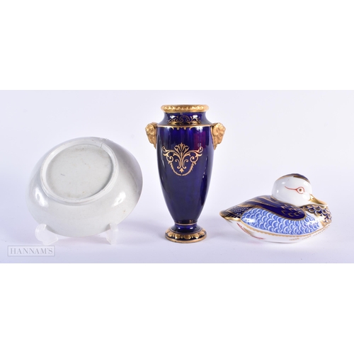 265 - AN 18TH CENTURY ENGLISH PORCELAIN SAUCER together with a Royal Crown Derby duck & a coalport vase. L... 