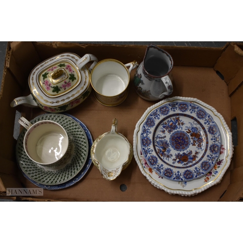 284 - A LATE 18TH/19TH CENTURY CHAMBERLAINS WORCESTER PLATE together with other similar ceramics. (qty)