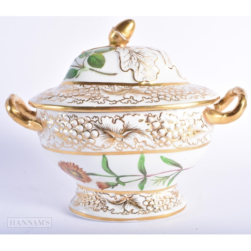 296 - AN EARLY 19TH CENTURY ENGLISH PORCELAIN BOTANICAL TUREEN AND COVER. 20 cm x 17 cm.