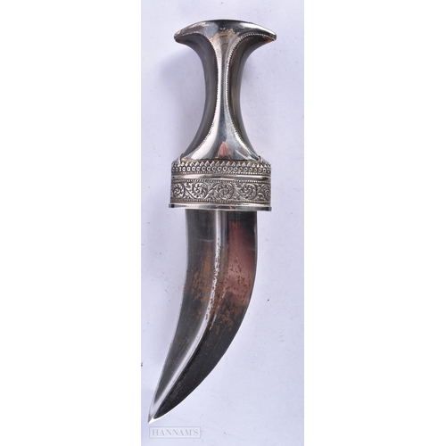 378 - TWO ANTIQUE OMANI JAMBIYA DAGGERS. 27cm wide. (2)  We do not offer in-house shipping on bladed items... 