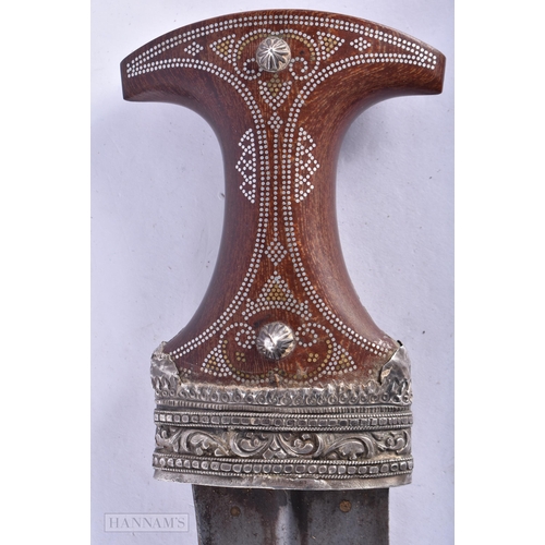 378 - TWO ANTIQUE OMANI JAMBIYA DAGGERS. 27cm wide. (2)  We do not offer in-house shipping on bladed items... 