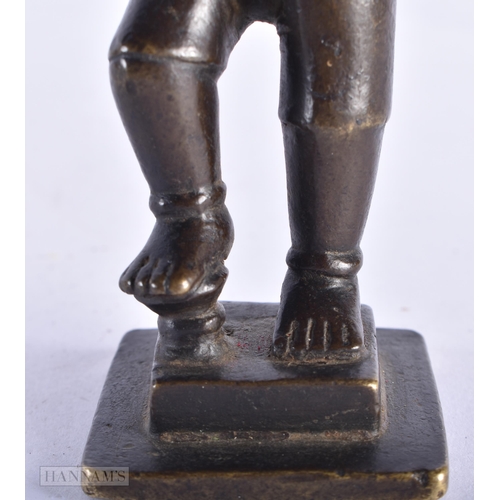 390 - A RARE 18TH19TH CENTURY INDIAN BRONZE HANUMAN BRONZE MONKEY DEITY. 13 cm high.