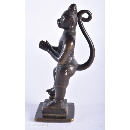 390 - A RARE 18TH19TH CENTURY INDIAN BRONZE HANUMAN BRONZE MONKEY DEITY. 13 cm high.