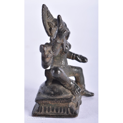 393 - A 15TH/16TH CENTURY INDIAN BRONZE KALI DEITY. 6 cm x 4 cm.