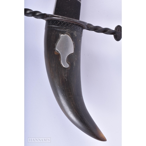 410 - A 19TH CENTURY HORN HANDLED KNIFE. 45cm long. We do not offer in-house shipping on bladed items.  Pl... 