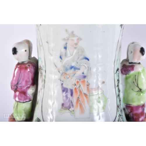 430 - A RARE LARGE PAIR OF 19TH CENTURY CHINESE FAMILLE VERTE PORCELAIN VASES QIng. 43 cm x 18cm.