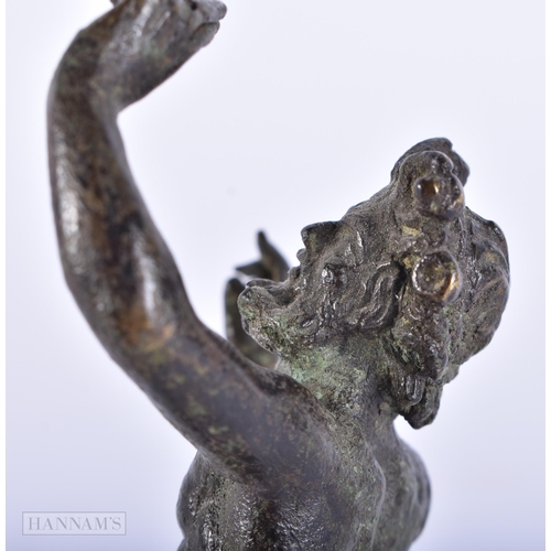 446 - A 19TH CENTURY EUROPEAN BRONZE GRAND TOUR FIGURE OF A MALE After the Antiquity. 15cm high.