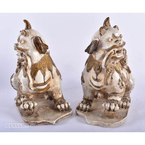 456 - A PAIR OF 17TH/18TH CENTURY CHINESE POTTERY DOGS OF FOE Ming/Qing. 24 cm x 18cm.