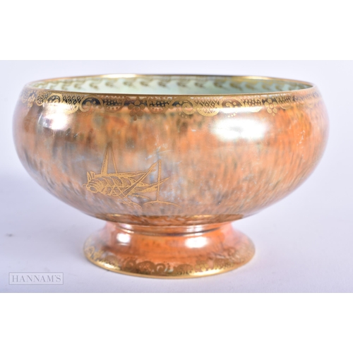 479 - A WEDGWOOD LUSTRE BOWL. 12 cm wide.