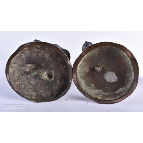 538 - A PAIR OF 19TH CENTURY JAPANESE MEIJI PERIOD BRONZE OKIMONO. 29 cm high.