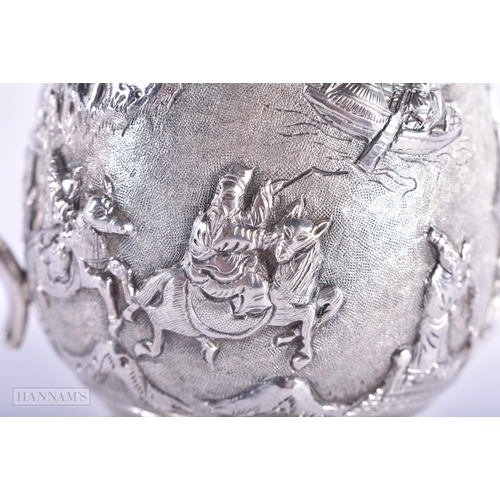 570 - A LATE 19TH CENTURY CHINESE TWIN HANDLED SILVER JAR AND COVER Late Qing. 150 grams. 11cm high.