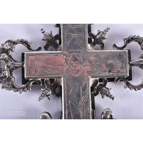 579 - AN EARLY 18TH CENTURY CONTINENTAL SILVER CRUCIFIX PENDANT. 53 grams. 10 cm x 6.5 cm.