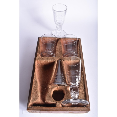 586 - A RARE EARLY 18TH CENTURY CONTINENTAL TRAVELLING DECANTER SET with fitted interior. 32 cm x 44 cm x ... 