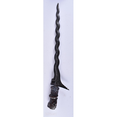 624 - AN ANTIQUE BURMESE ASIAN CARVED WOOD CASED KRIS DAGGER. 60cm long.  We do not offer in-house shippin... 