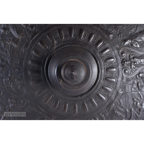 66 - A VERY LARGE 19TH CENTURY CAST IRON CLASSICAL SHIELD in the manner of Elkington & Co, decorated with... 