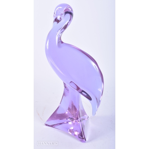 674 - A LARGE ART GLASS FIGURE OF A BIRD by Licio Zanetti. 33cm high.