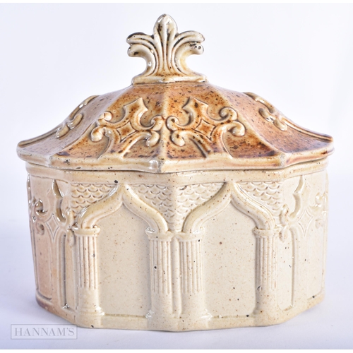 90 - AN UNUSUAL EARLY 19TH CENTURY ENGLISH SALT GLAZED BUTTER DISH AND COVER formed as a building. 14cm x... 