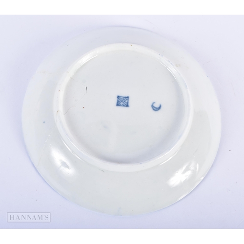 904 - 18th century Worcester saucer painted with the Fisherman in Fan Panel. 12cm diameter