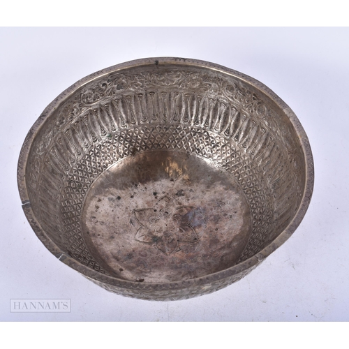 1949 - AN ANTIQUE INDIAN ISLAMIC SILVER BOWL. 212 grams. 21.5 cm x 9.5 cm.