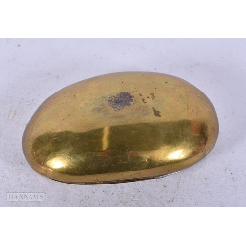 1952 - A FINE EARLY 19TH CENTURY ENGLISH MILITARY BRASS SNUFF BOX. 89 grams. 9 cm x 5.25 cm.