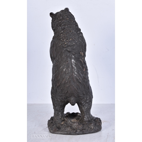 3601 - A bronze bear 27cm.