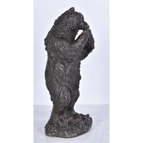 3601 - A bronze bear 27cm.