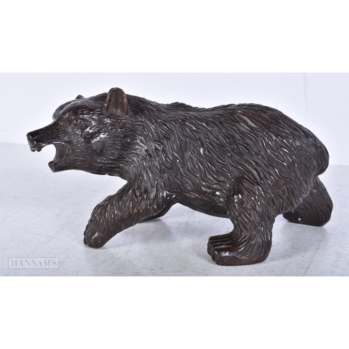 3603 - A bronze bear 10 x 21cm