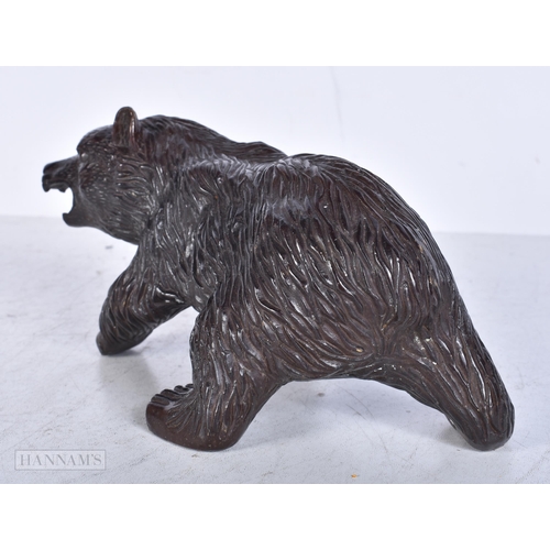 3603 - A bronze bear 10 x 21cm