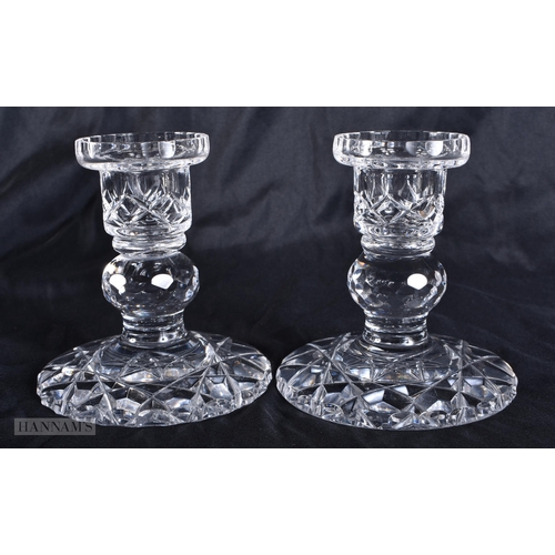 4125 - A CUT GLASS DRESSING TABLE SET. Largest 30 cm wide. (qty)