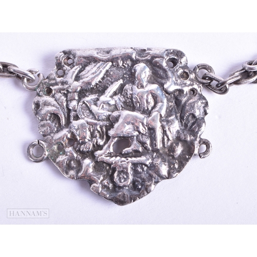 125 - AN 18TH CENTURY CONTINENTAL WHITE METAL NECKLACE. 67.4 grams. 50 cm long.