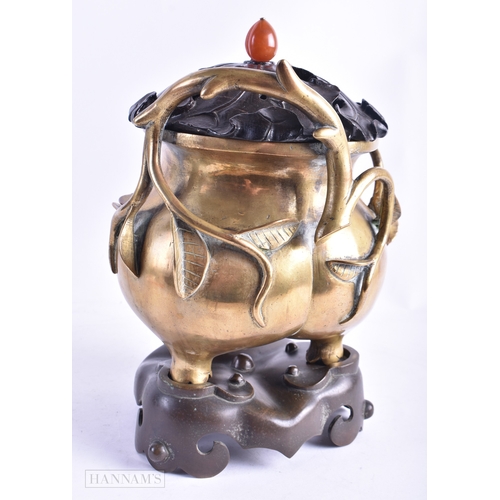 129 - A RARE 18TH/19TH CENTURY CHINESE BRONZE CENSER AND COVER bearing Xuande marks to base, with agate an... 