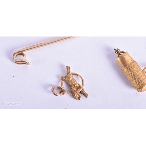 156 - ASSORTED ANTIQUE YELLOW METAL JEWELLERY including 9ct. 43.1 grams. Longest 142 cm long. (qty)