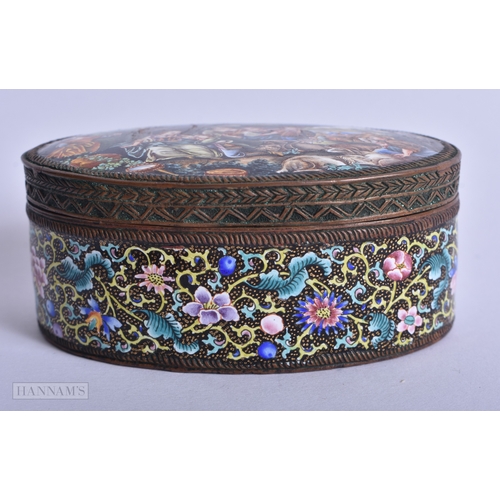 204 - A FINE CHINESE CANTON ENAMEL EUROPEAN SUBJECT BOX AND COVER possibly Qianlong. 9 cm x 6.75 cm.