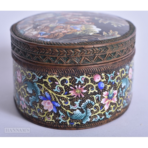 204 - A FINE CHINESE CANTON ENAMEL EUROPEAN SUBJECT BOX AND COVER possibly Qianlong. 9 cm x 6.75 cm.