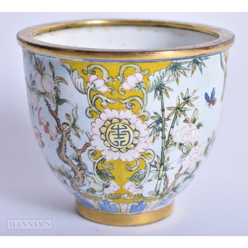 218 - A FINE CHINESE CANTON ENAMEL TEABOWL Qianlong mark and probably of the period. 4.5 cm x 5.25 cm.