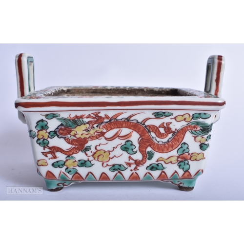 231 - TWO 17TH/18TH CENTURY CHINESE EXPORT IMARI DISHES Kangxi/Yongzheng, together with a Wucai censer. La... 