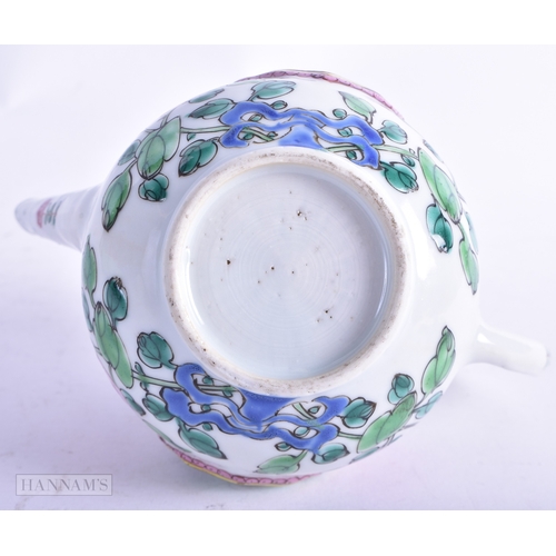 2 - A FINE 18TH CENTURY CHINESE EXPORT FAMILLE ROSE PORCELAIN TEAPOT AND COVER Qianlong, painted with fo... 