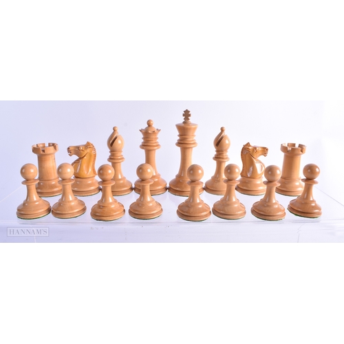 39 - A GOOD ANTIQUE ENGLISH CHESS SET. Largest 7.75 cm high. (qty)