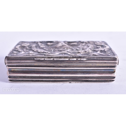 91 - AN ANTIQUE CONTINENTAL SILVER SNUFF BOX. 51.4 grams. 6.5 cm x 5 cm.