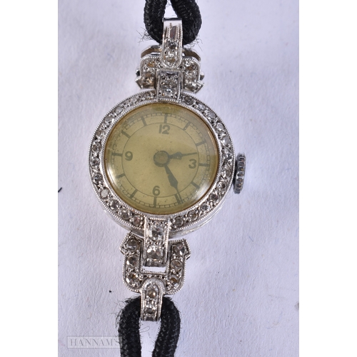 624 - AN ART DECO WRIST WATCH. Not running. 1.75 cm wide inc crown.