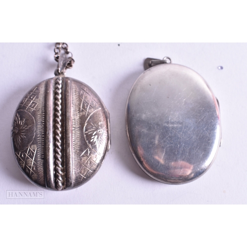 1427 - Collection of Sterling Silver Lockets inc. Etched, Antique, Chain x 2 53g. Longest 50 cm.